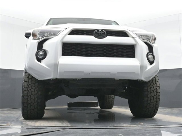 Used 2015 Toyota 4Runner SR5 image 45