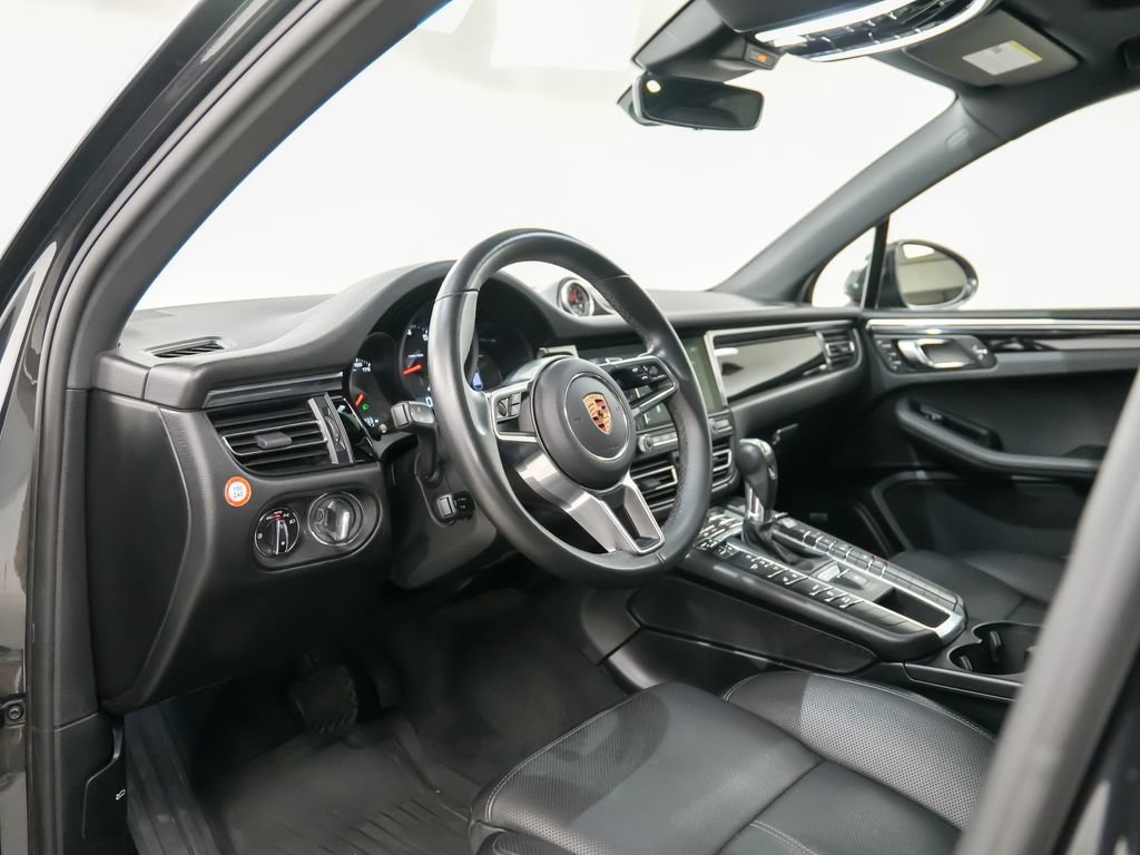 Used 2020 Porsche Macan AWD/4WD image 4