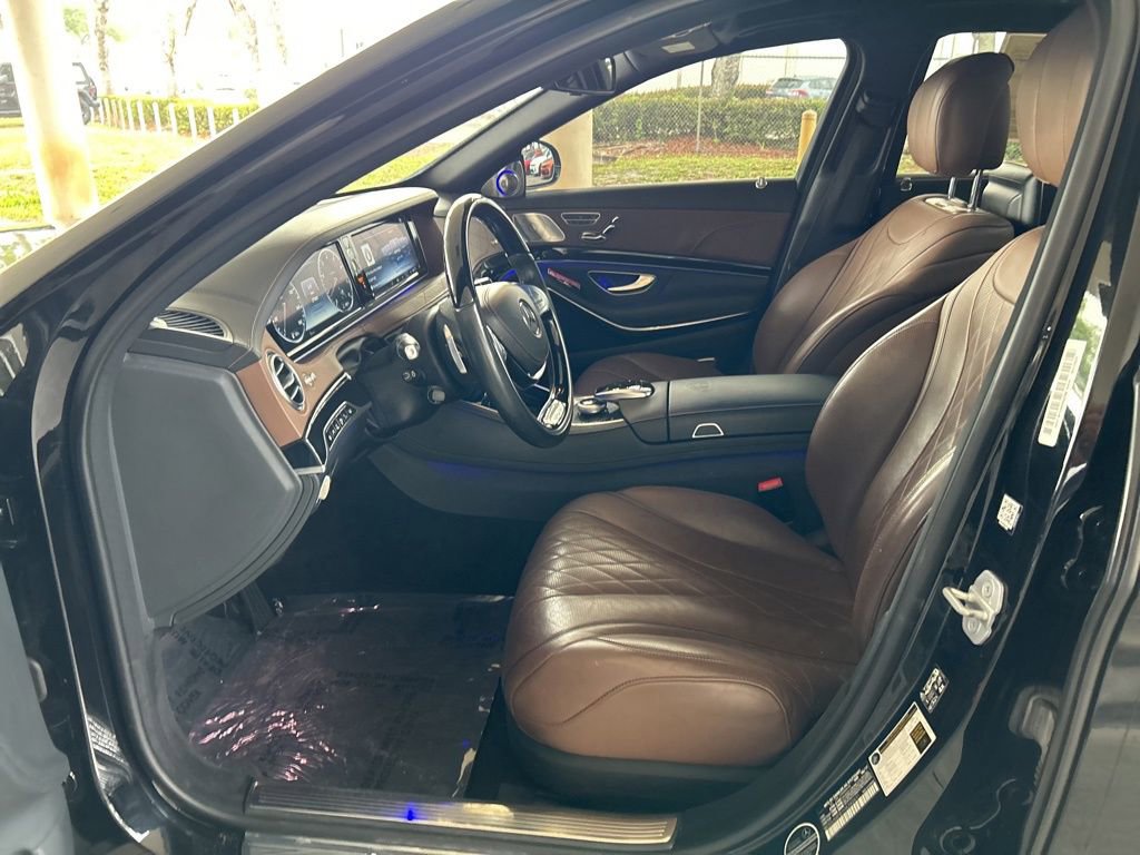 Used 2017 Mercedes-Benz Maybach S 550 4MATIC image 5