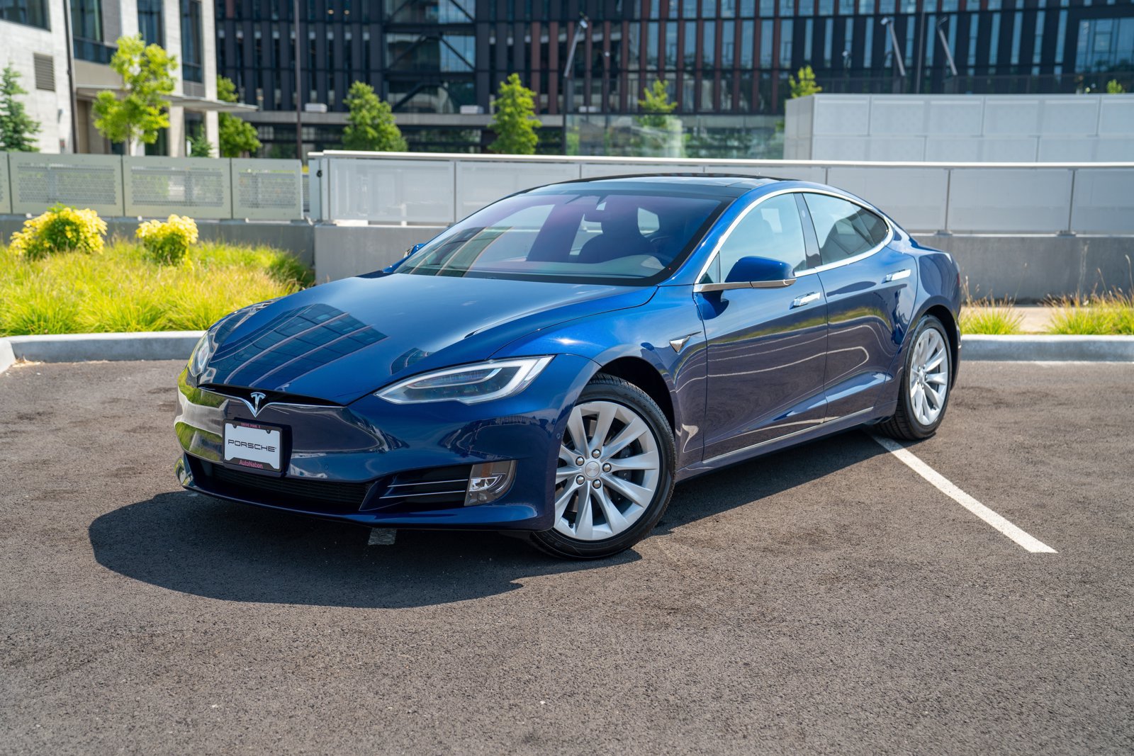 Used 2017 Tesla Model S 100D AWD/4WD image 1