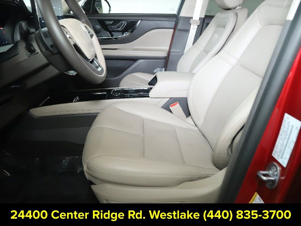 Certified 2024 Lincoln Corsair Reserve AWD/4WD image 18