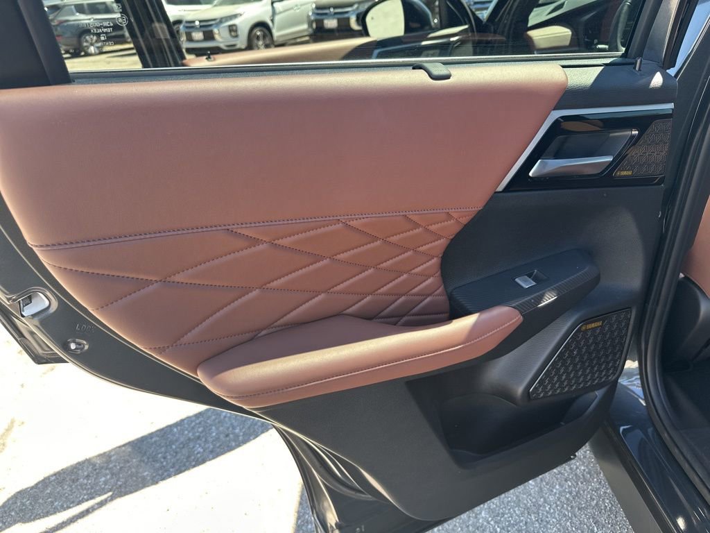 Used 2025 Mitsubishi Outlander SEL image 22