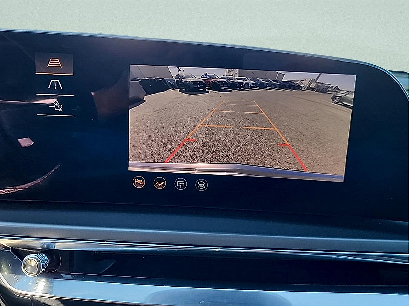 Certified 2024 Cadillac Lyriq Tech AWD/4WD image 25