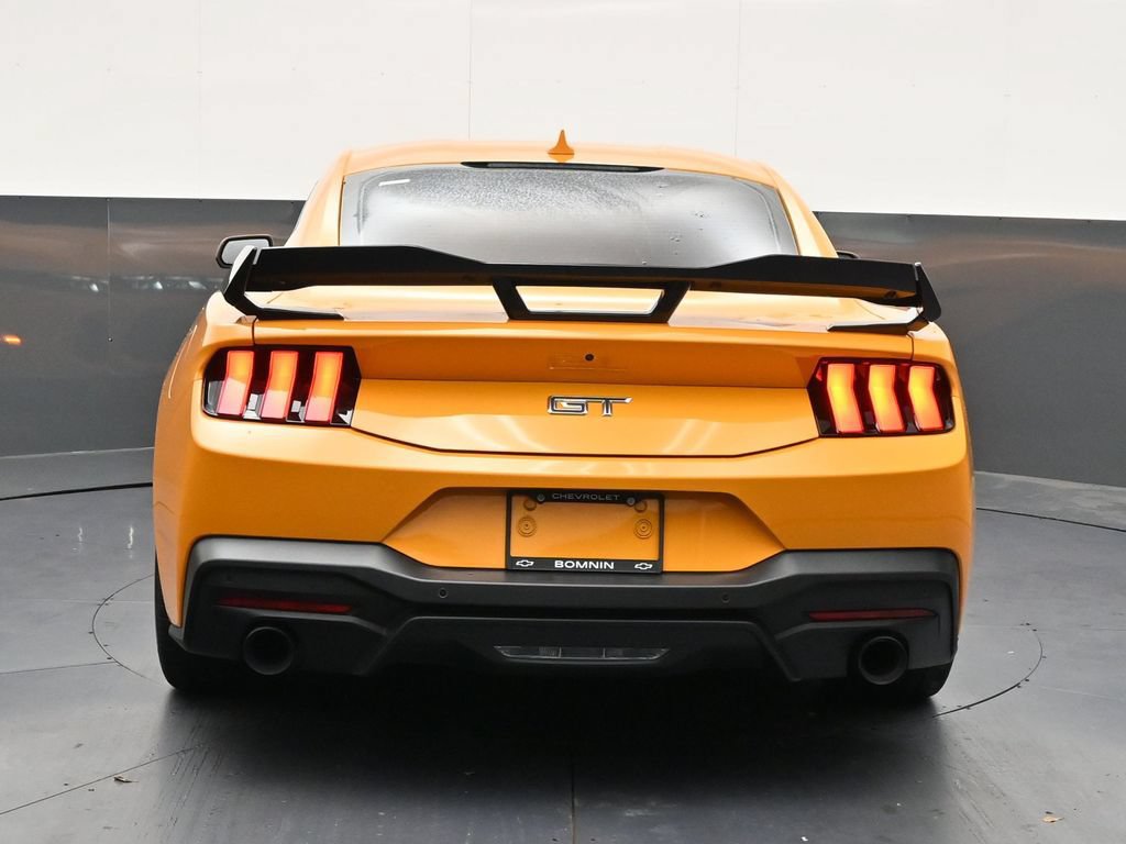 Used 2026 Ford Mustang GT Premium RWD image 4