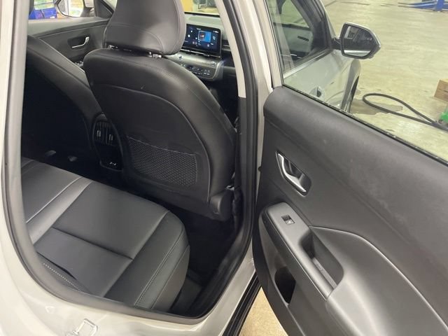 Used 2024 Hyundai Kona Limited AWD/4WD image 36