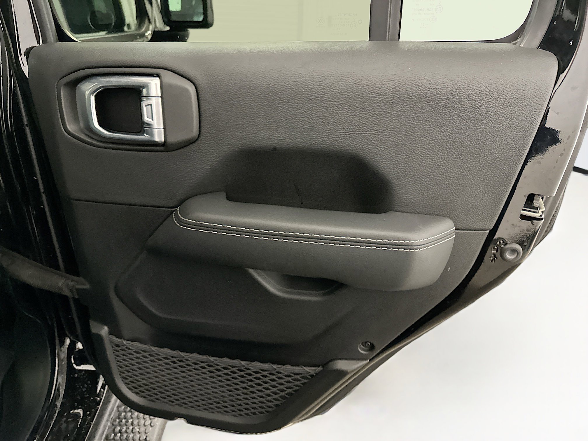 Used 2021 Jeep Wrangler Sahara image 31