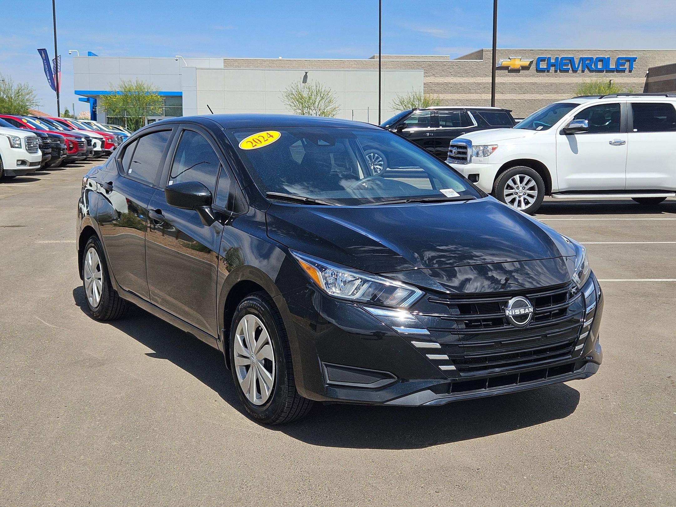 Used 2024 Nissan Versa S FWD image 7