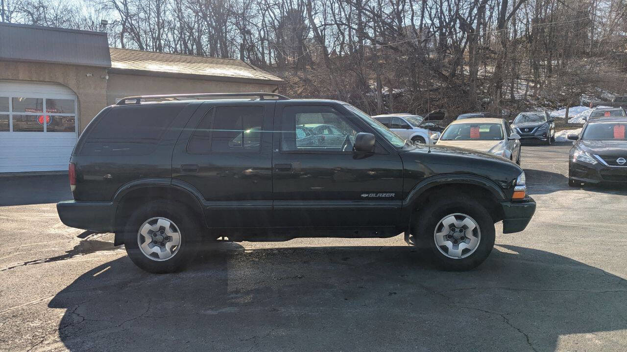 Used 2002 Chevrolet Blazer LS w/ Preferred Equipment Group image 6
