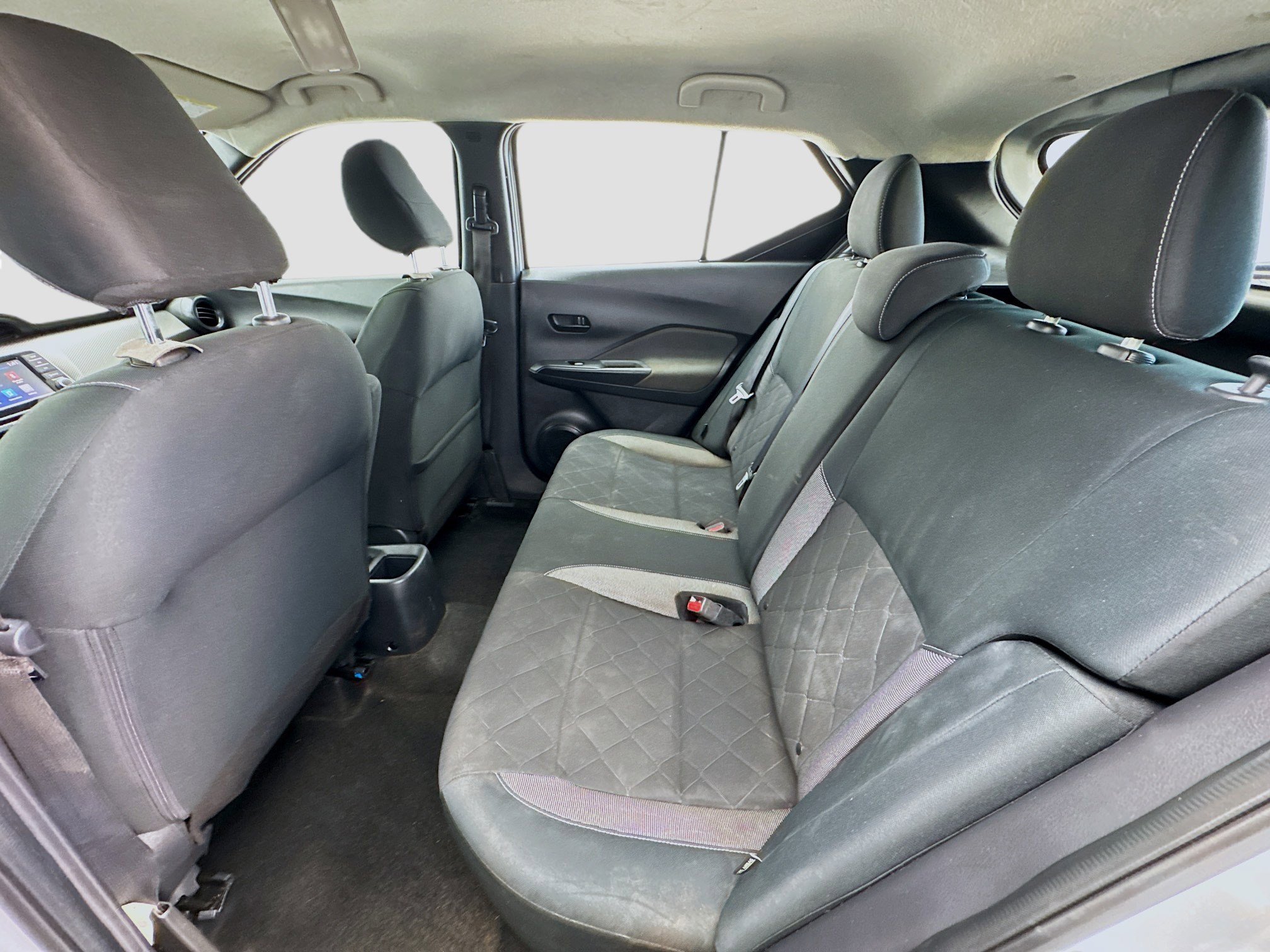 Used 2020 Nissan Kicks S image 15