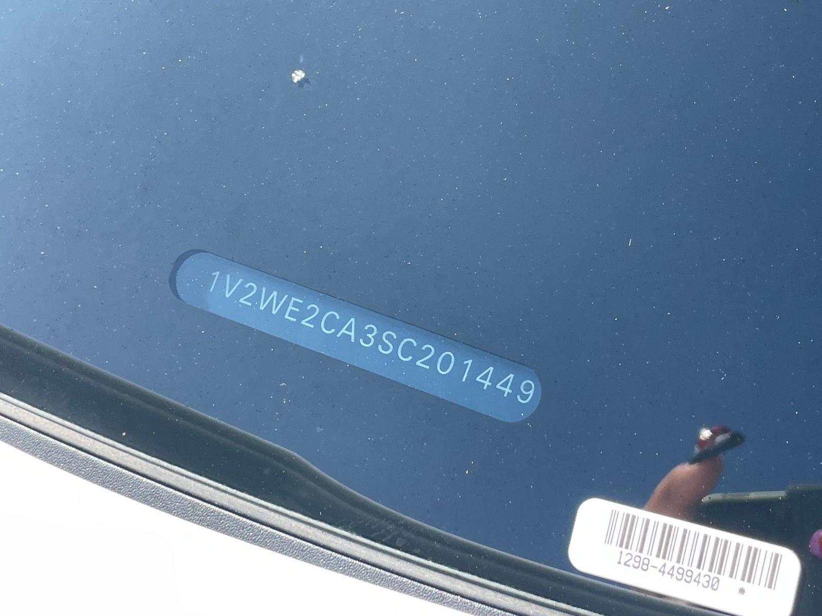 Used 2025 Volkswagen Atlas Cross Sport SE image 29