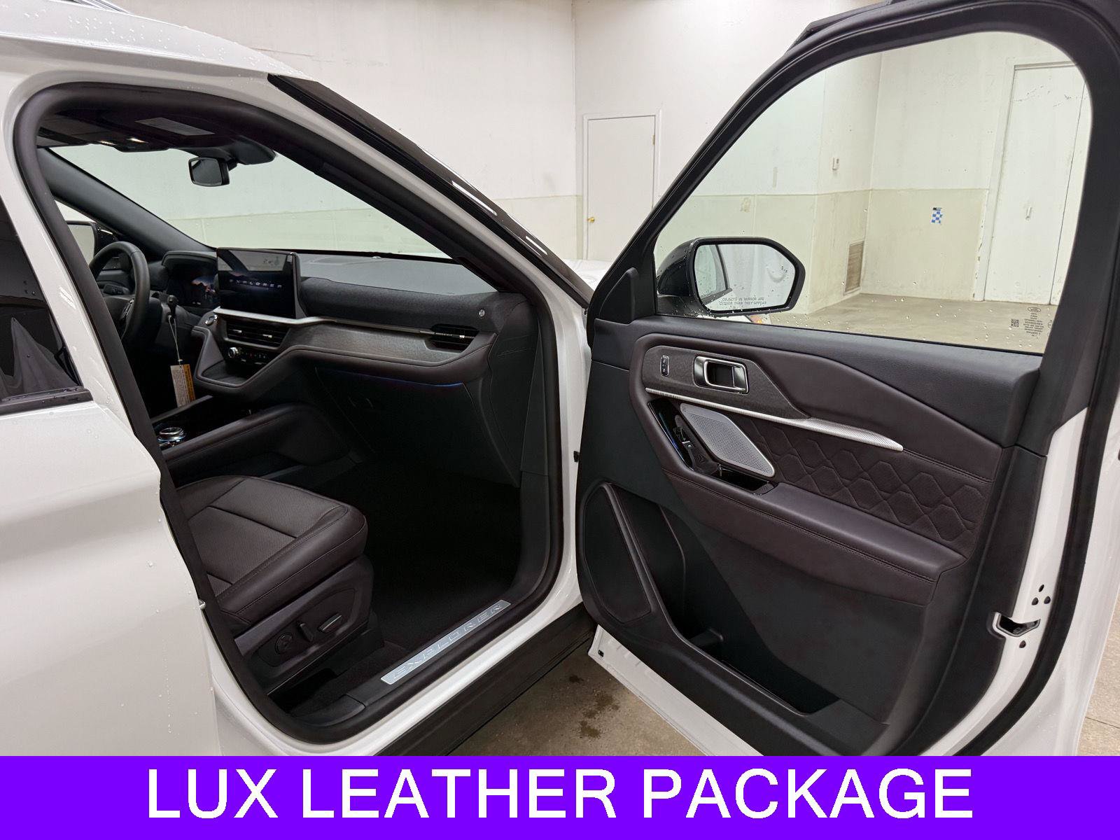 New 2026 Ford Explorer Platinum w/ LUX Leather Package AWD/4WD image 35