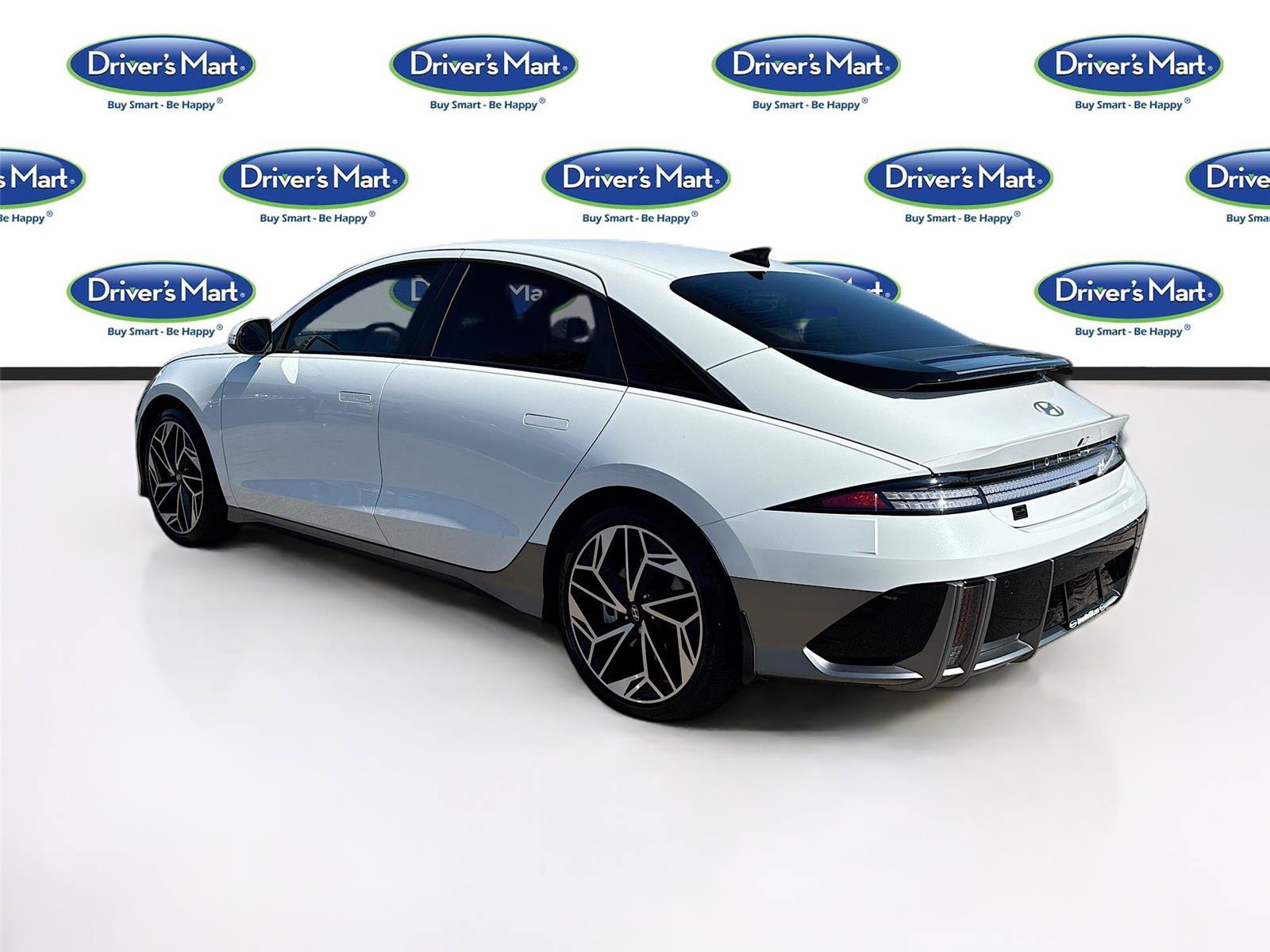 Used 2025 Hyundai Ioniq 6 SEL RWD image 5