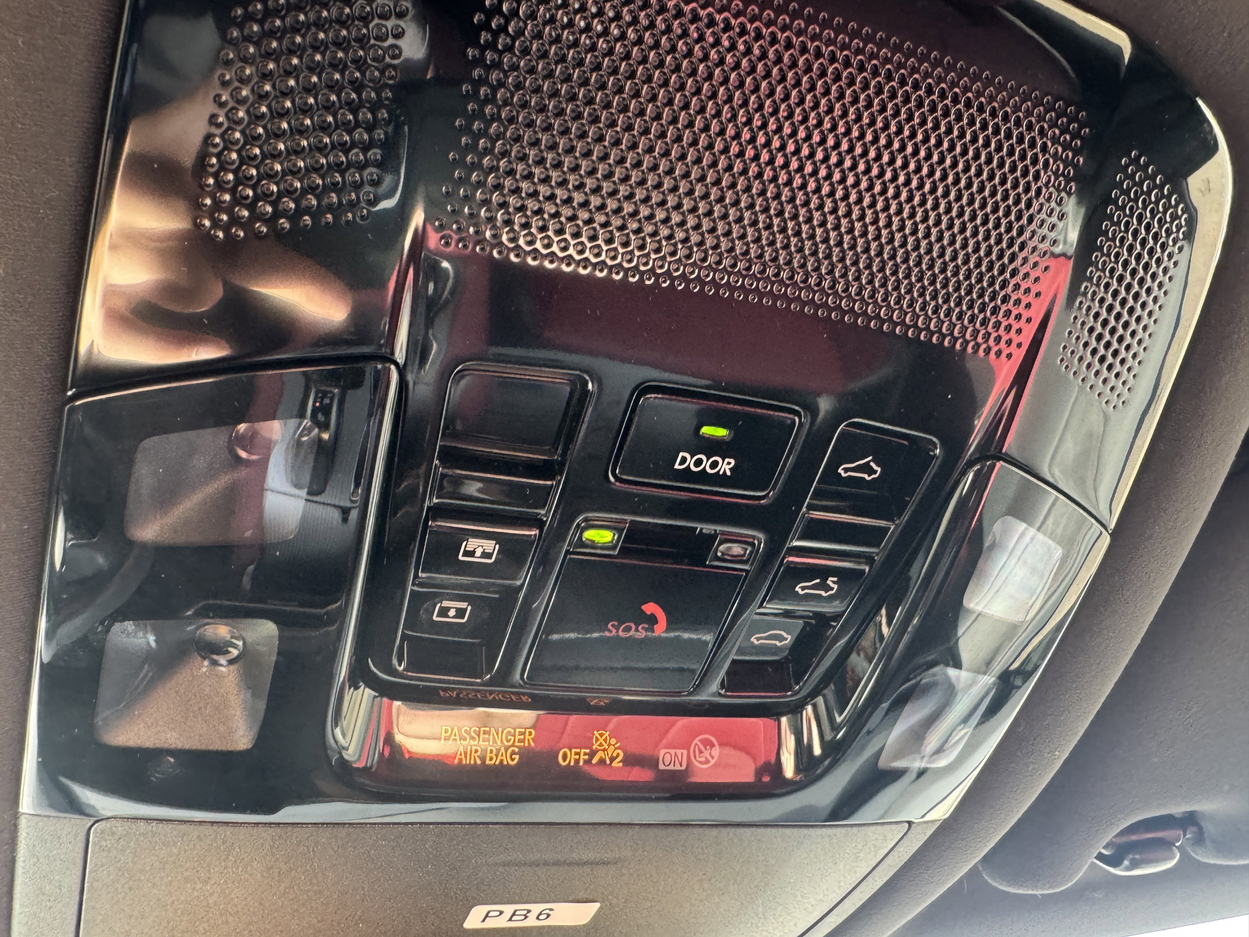 Used 2023 Lexus RX 500h F Sport w/ Accessory Package (Z1) image 33