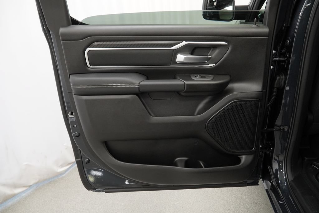 New 2027 RAM 1500 4x4 Crew Cab image 28
