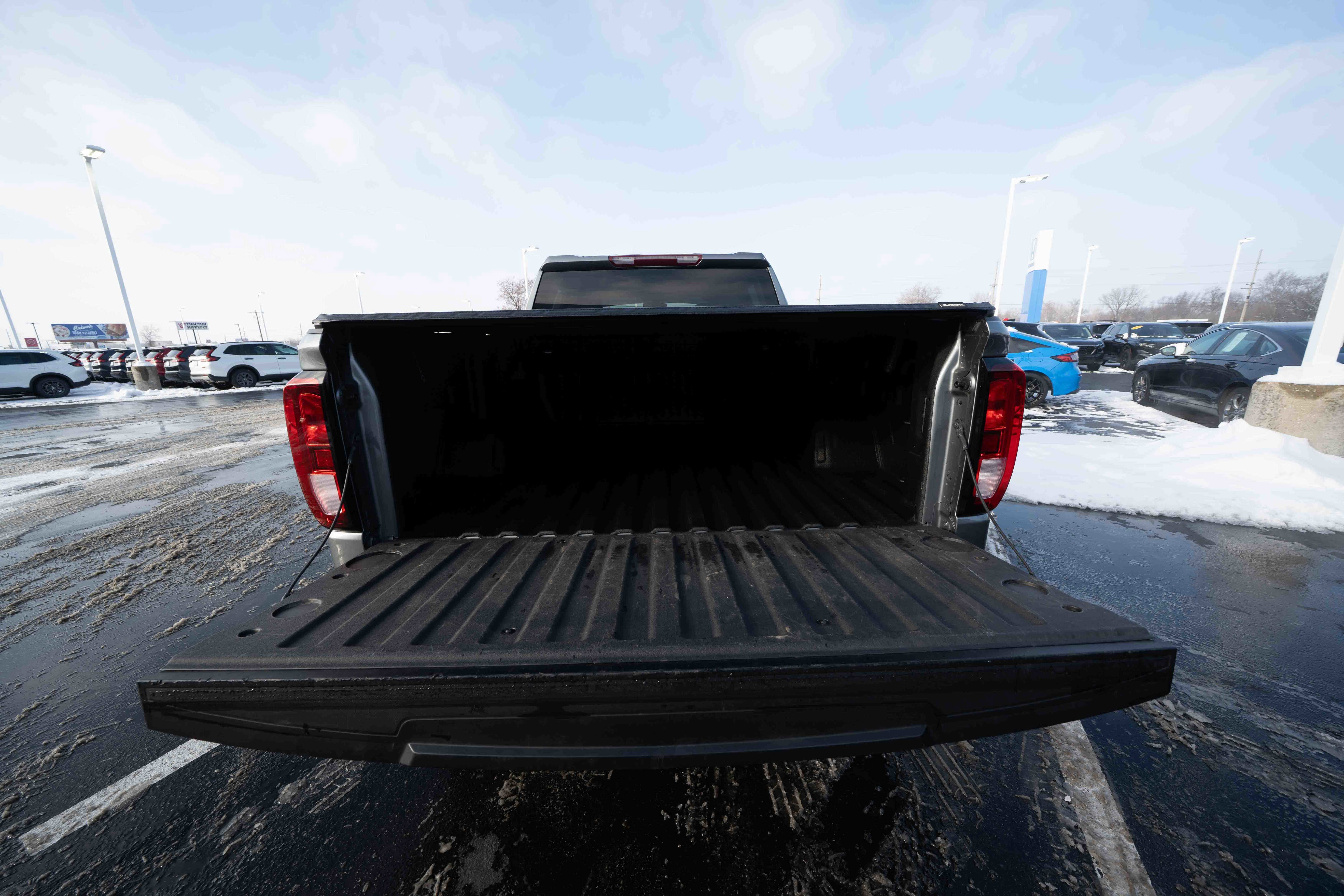 Used 2021 GMC Sierra 1500 SLE image 27