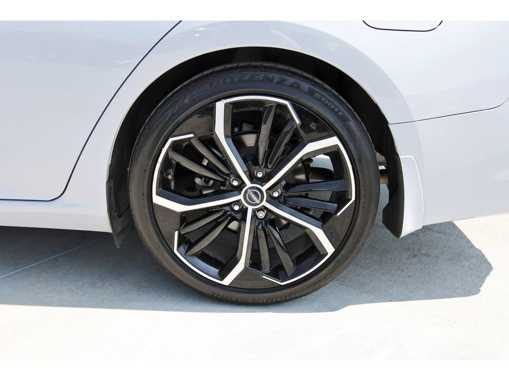 Used 2024 Nissan Altima 2.5 SR w/ SR Premium Package image 31