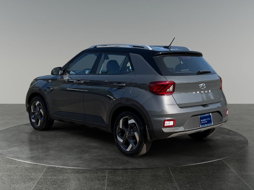 Certified 2025 Hyundai Venue Limited FWD image 7