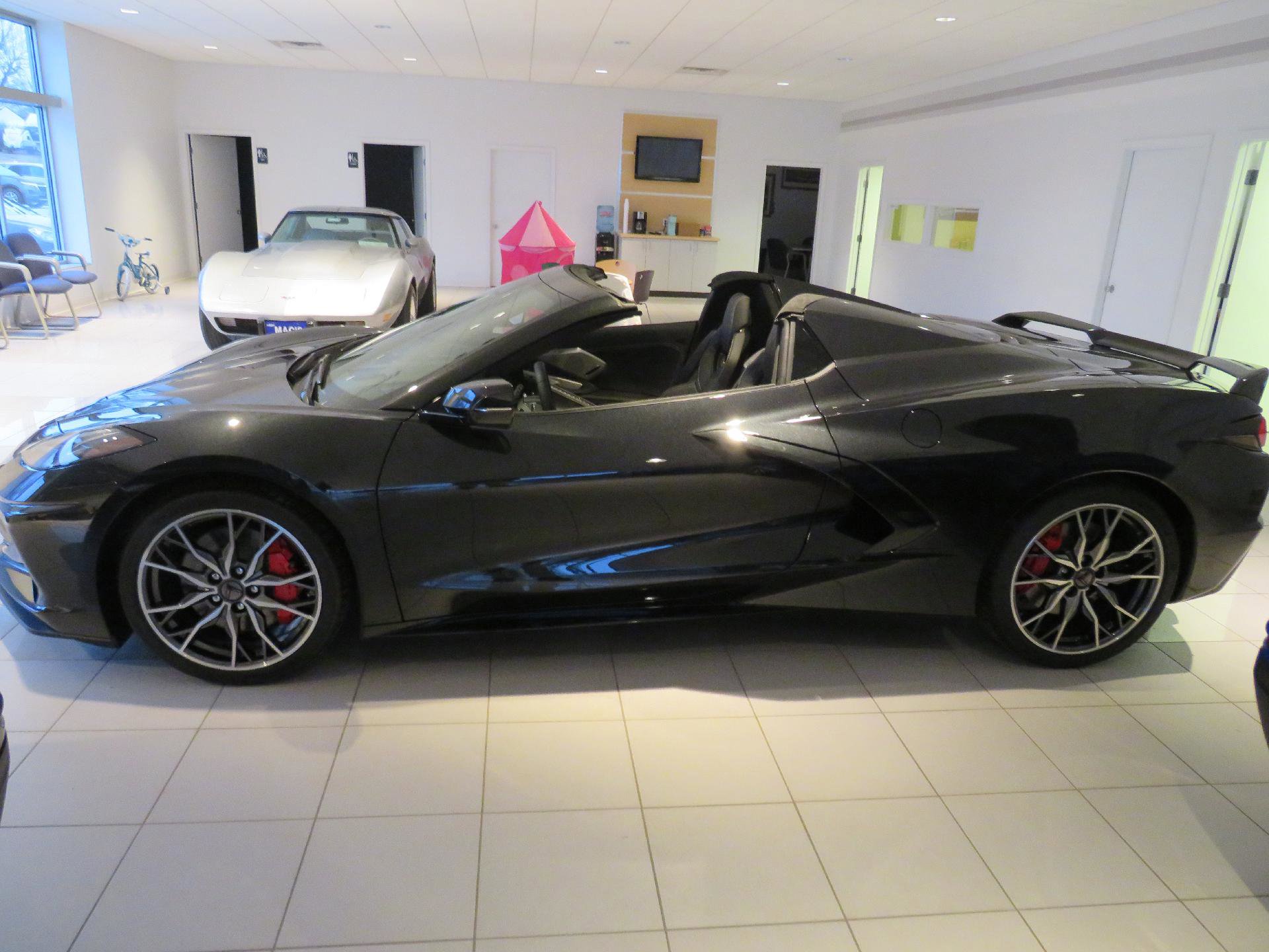 New 2024 Chevrolet Corvette Stingray Premium Conv w/ Z51 Performance Package
