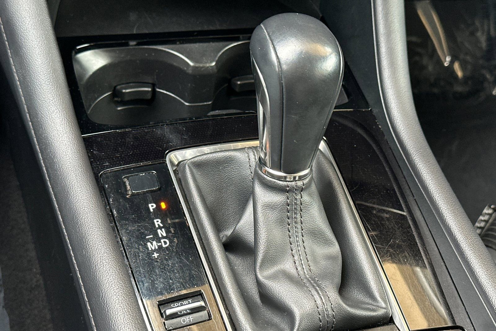 Used 2024 MAZDA MAZDA3 s image 22