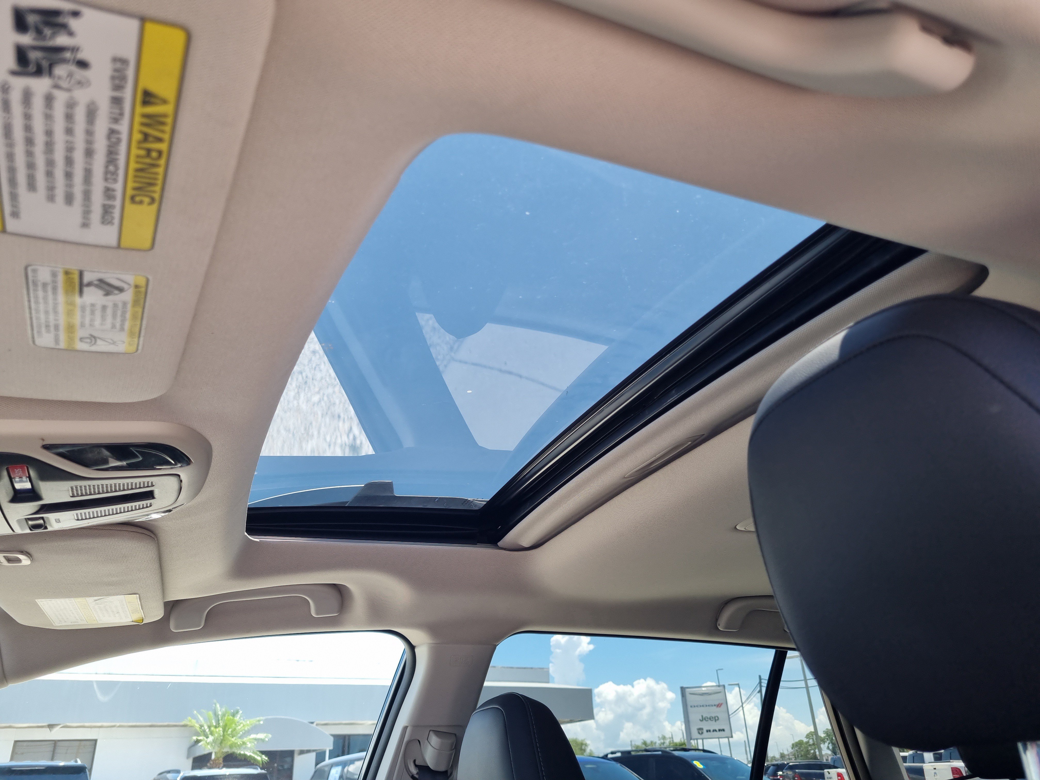 Used 2023 Subaru Outback Touring AWD/4WD image 19