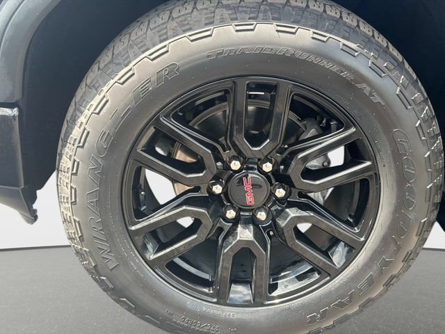 Used 2022 GMC Sierra 1500 Elevation w/ LPO, Elevation Black Package AWD/4WD image 10