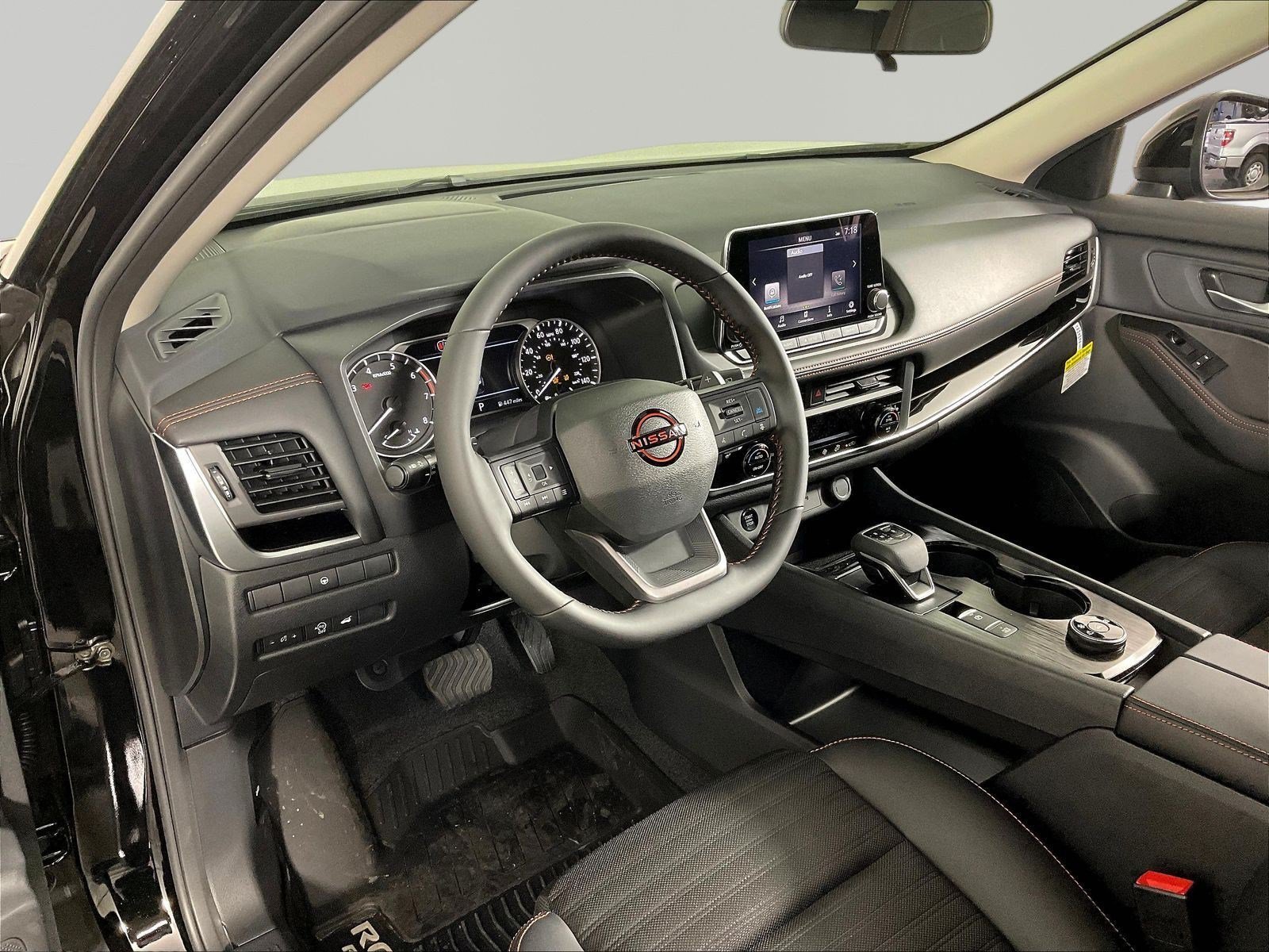 New 2026 Nissan Rogue SV AWD/4WD image 15