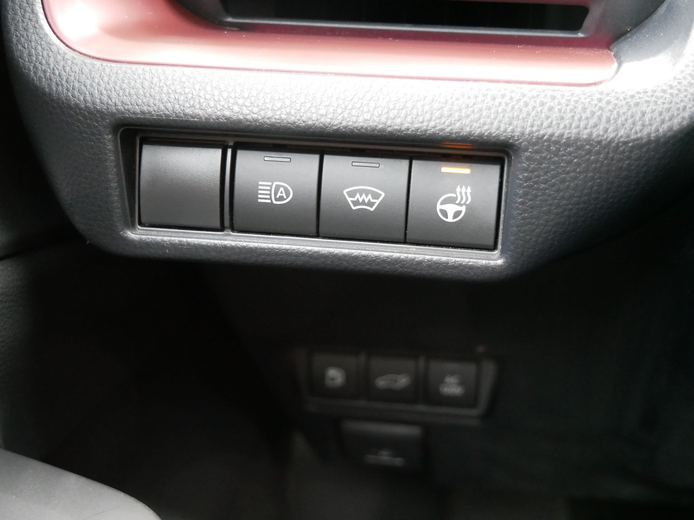 Used 2024 Toyota Prius Prime Premium w/ Advanced Technology Package FWD image 26