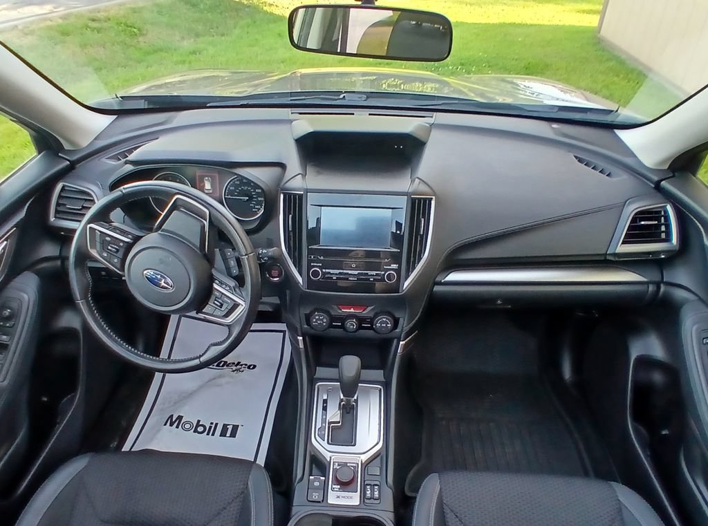 Used 2023 Subaru Forester Premium AWD/4WD image 11