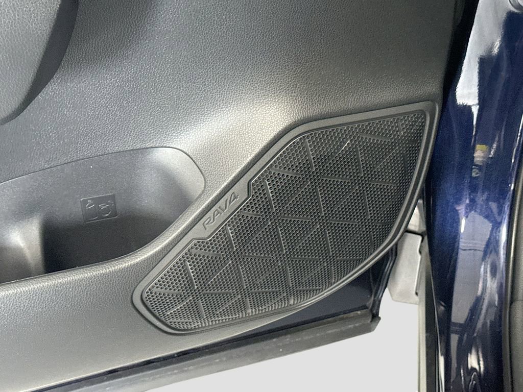 Used 2024 Toyota RAV4 XLE AWD/4WD image 17