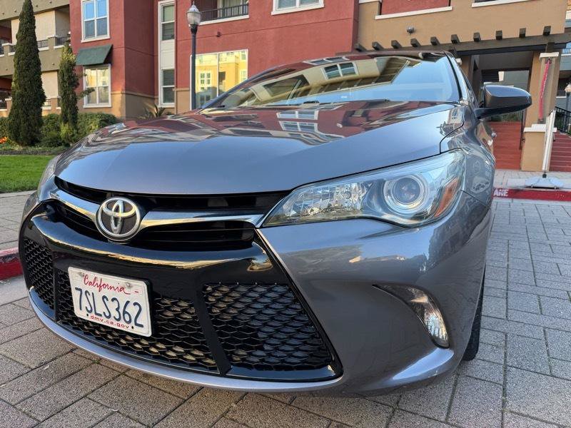 Used 2016 Toyota Camry SE FWD image 31