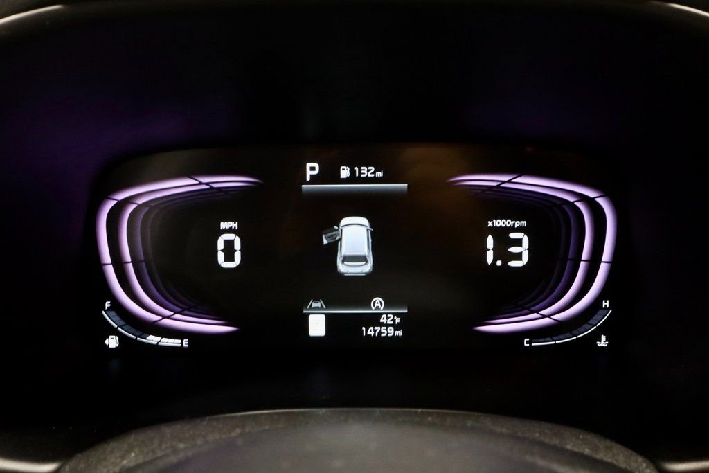 Used 2025 Kia Soul LX image 28