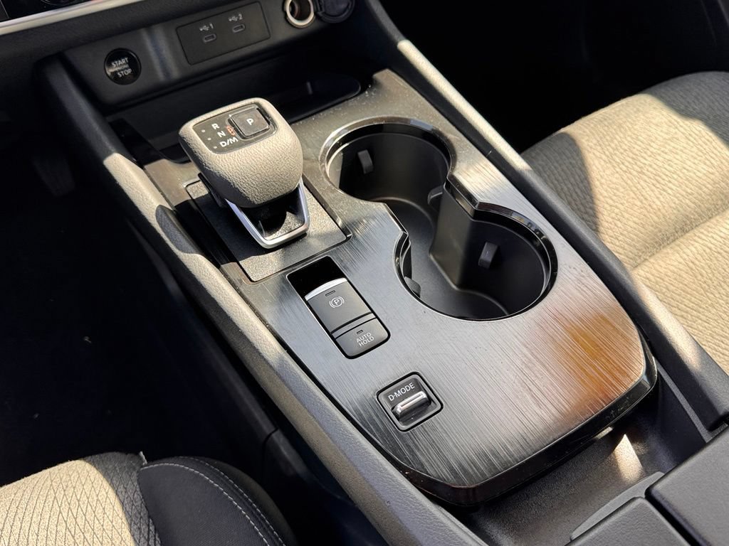 Certified 2026 Nissan Rogue SV FWD image 17