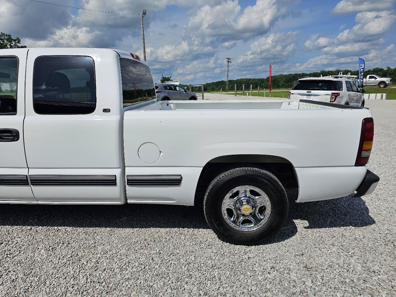 Used 2000 Chevrolet Silverado 1500 LS RWD image 7