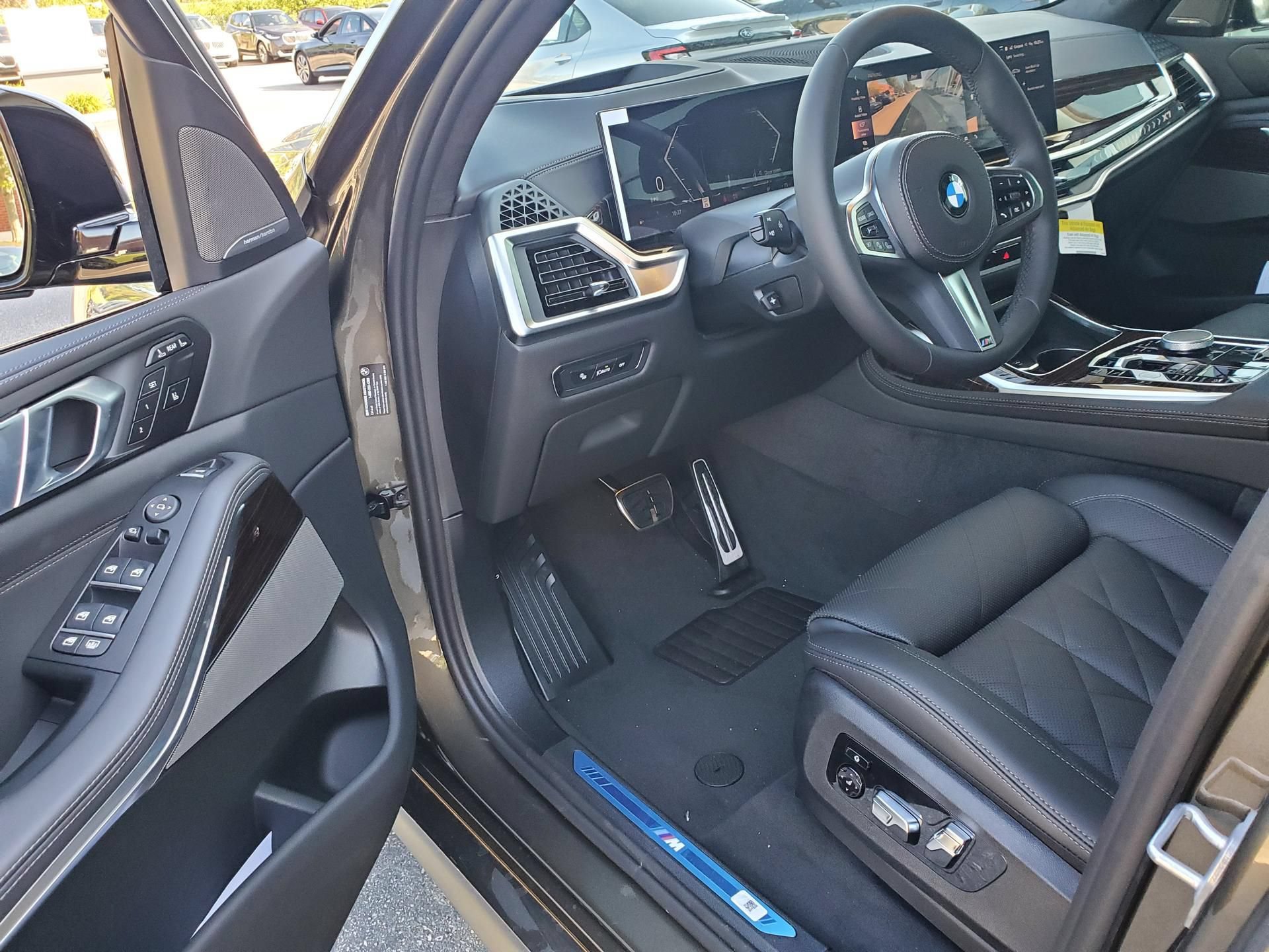 New 2027 BMW X7 xDrive40i w/ M Sport Package AWD/4WD image 12