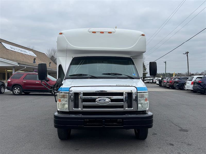Used 2014 Ford E-450 and Econoline 450 Super Duty w/ Shuttle Bus Prep Package RWD image 3