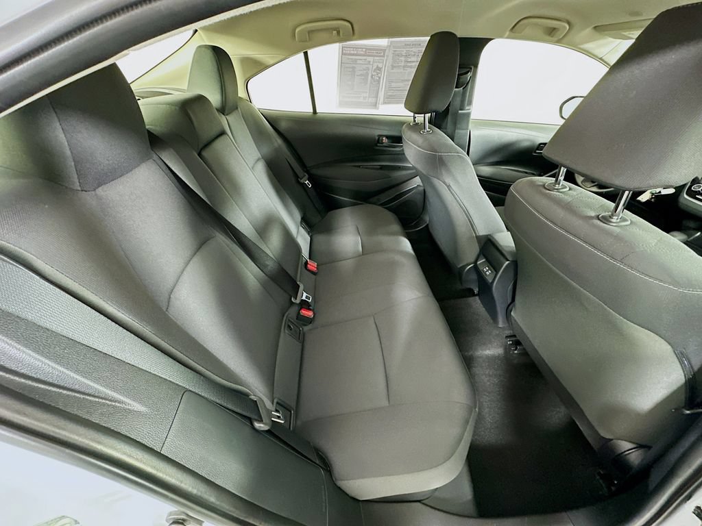 Used 2025 Toyota Corolla Hybrid Sedan FWD image 31