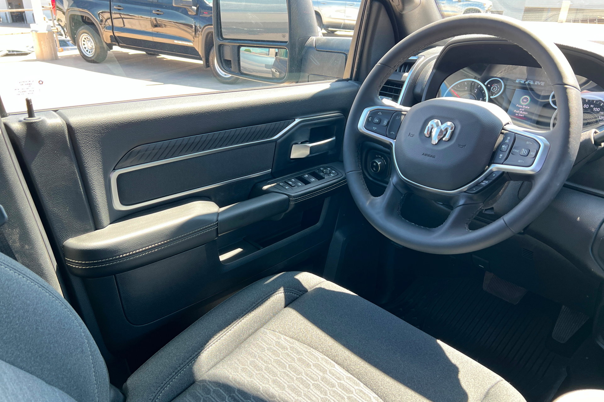 New 2026 RAM 3500 Big Horn AWD/4WD image 11