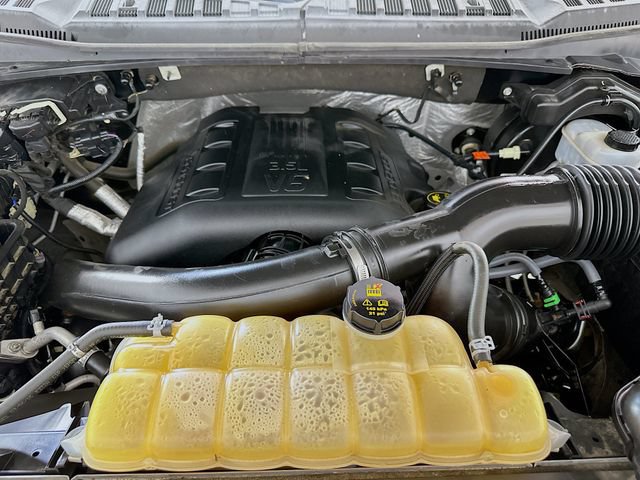 Used 2015 Ford F150 XLT AWD/4WD image 27