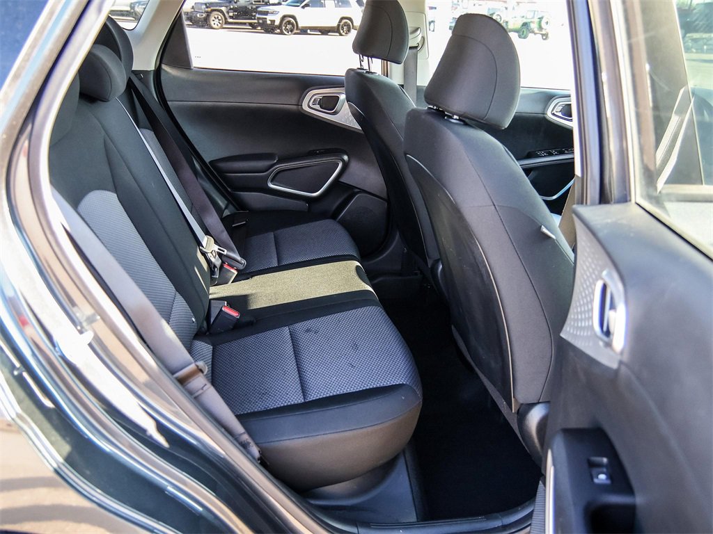 Used 2024 Kia Soul LX w/ Option Group 015 image 16