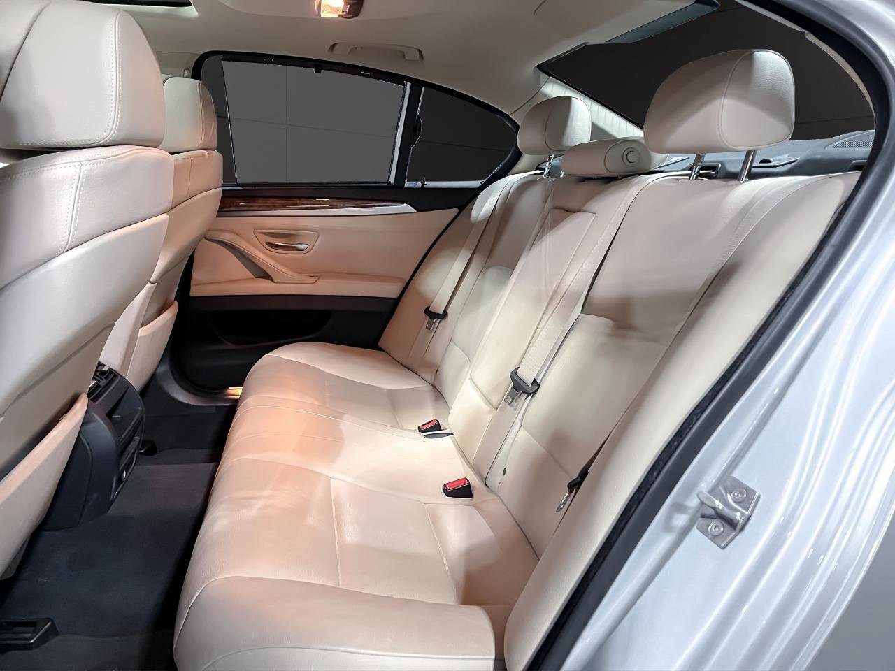 Used 2012 BMW 528i Sedan image 12