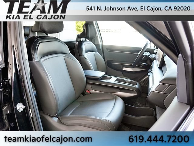 Certified 2024 Kia EV9 Light Long Range RWD image 12