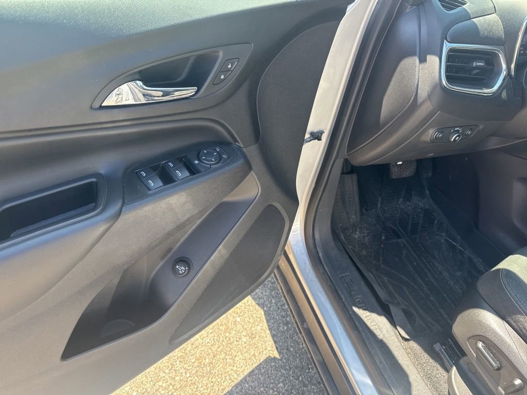Used 2020 Chevrolet Equinox LT AWD/4WD image 15