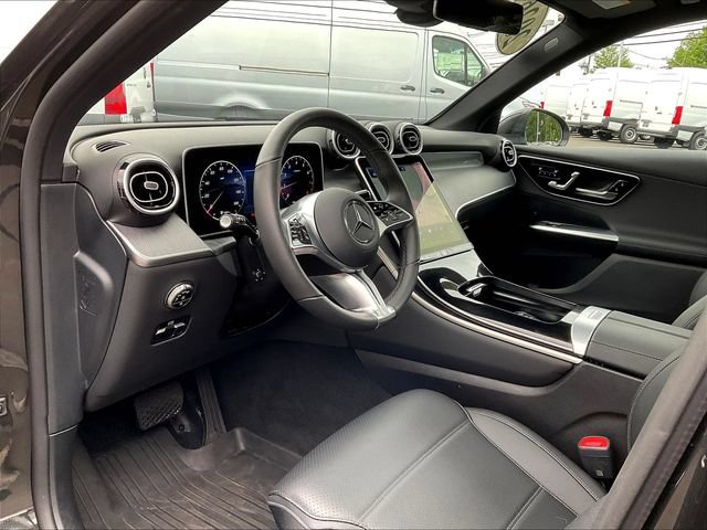 Used 2026 Mercedes-Benz GLC 300 4MATIC image 19