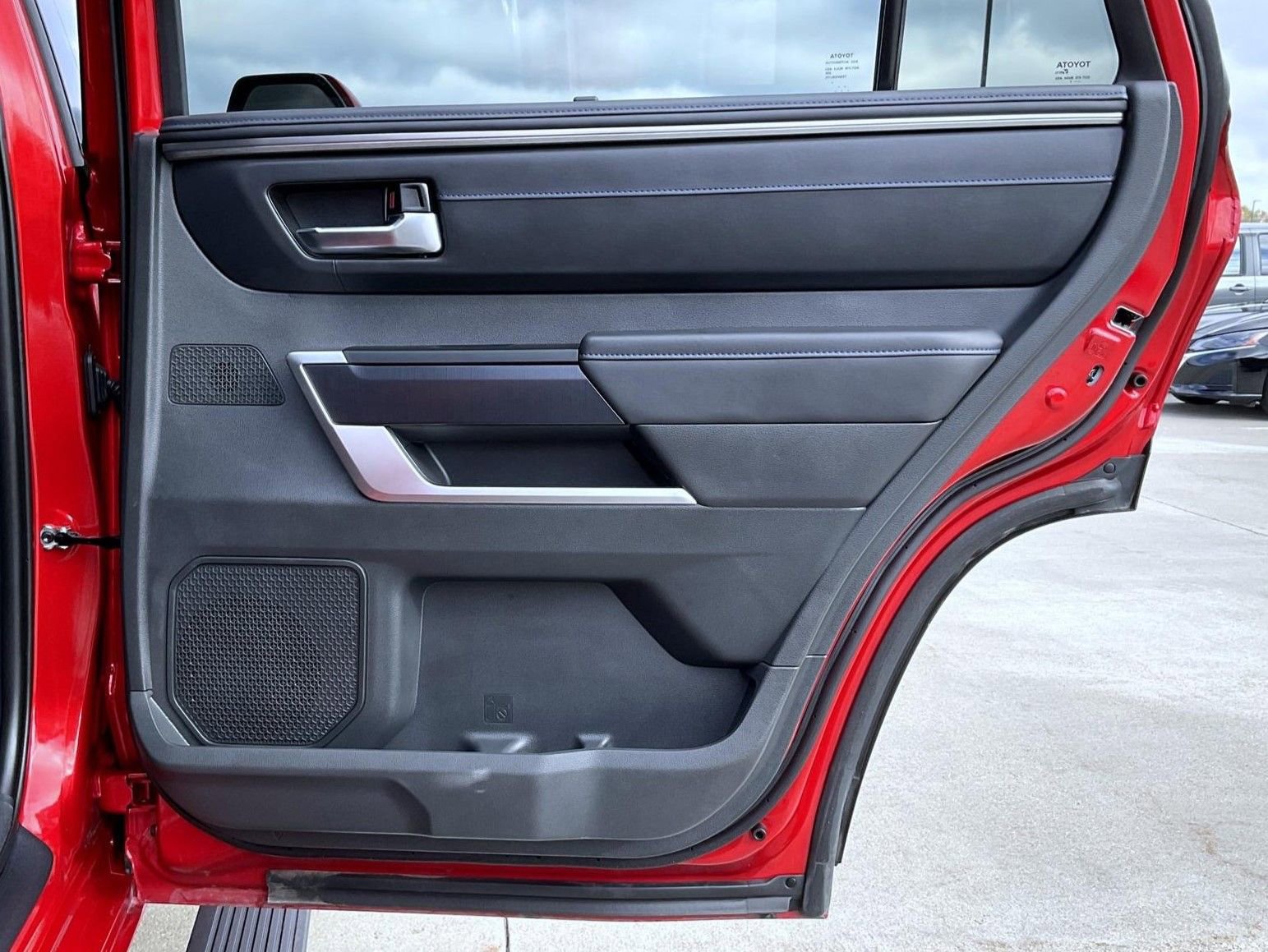 Used 2024 Toyota Sequoia Platinum image 18