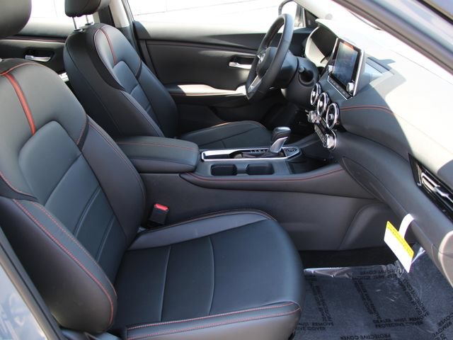 Certified 2025 Nissan Sentra SR w/ SR Premium Package FWD image 31