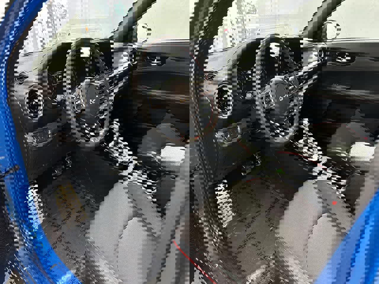 Used 2023 Kia Forte GT image 9