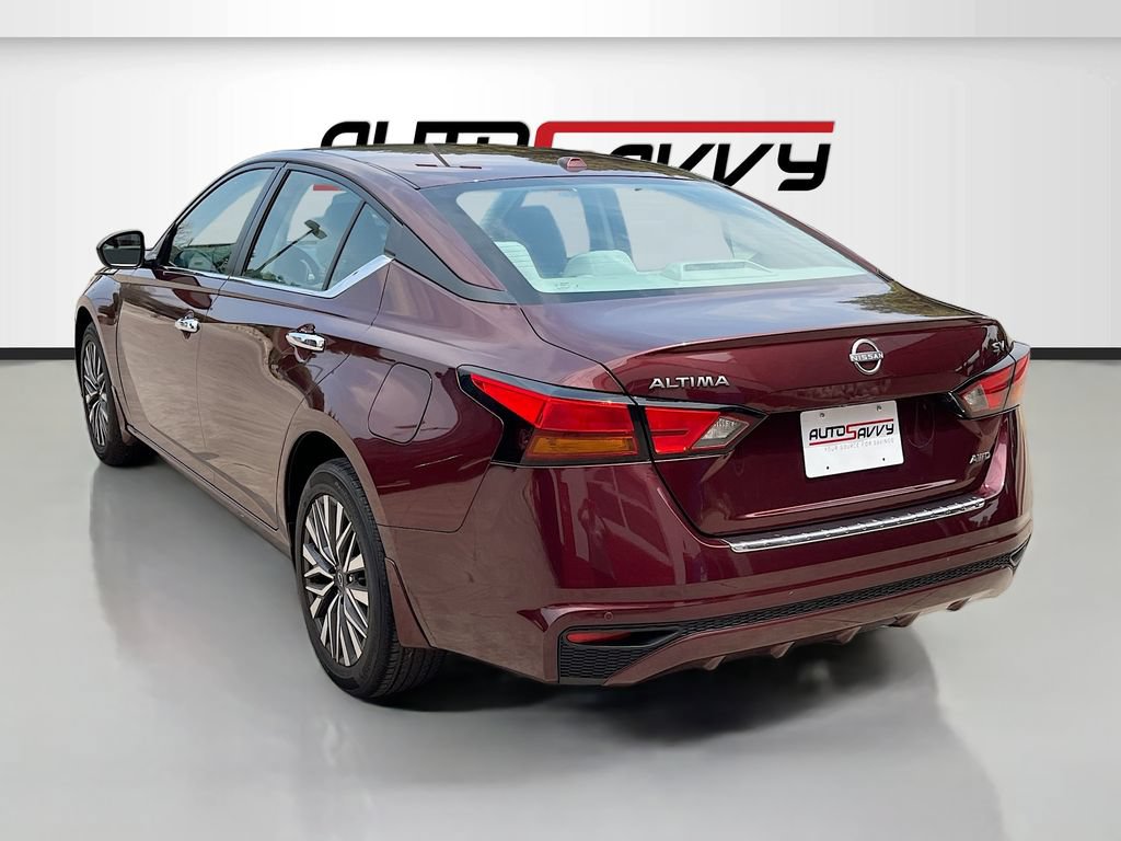 Used 2023 Nissan Altima 2.5 SV AWD/4WD image 5
