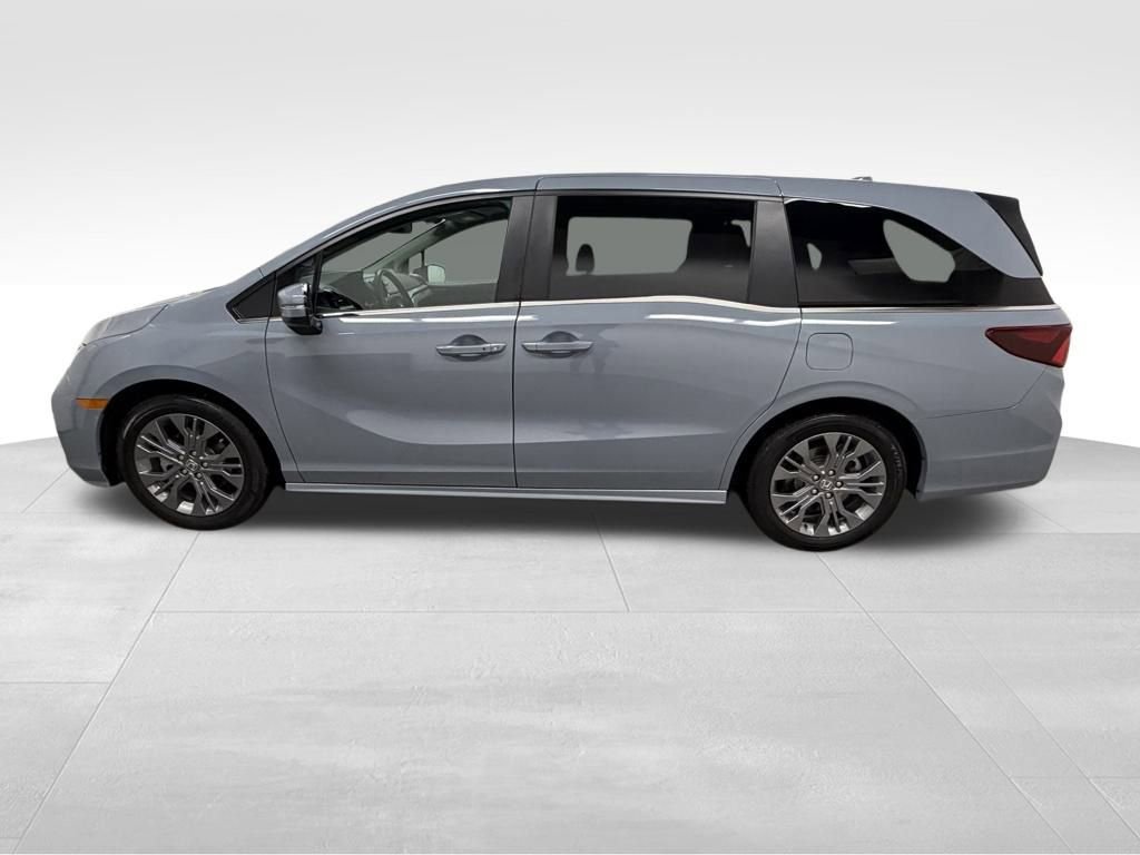 Used 2025 Honda Odyssey Touring image 6