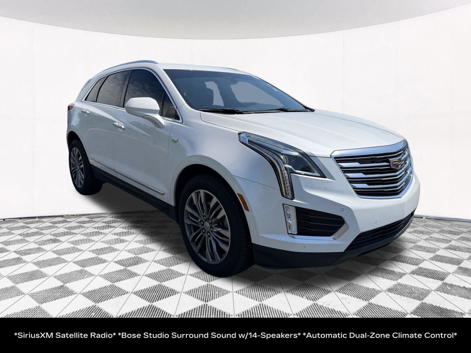Used 2017 Cadillac XT5 Premium Luxury AWD/4WD image 5