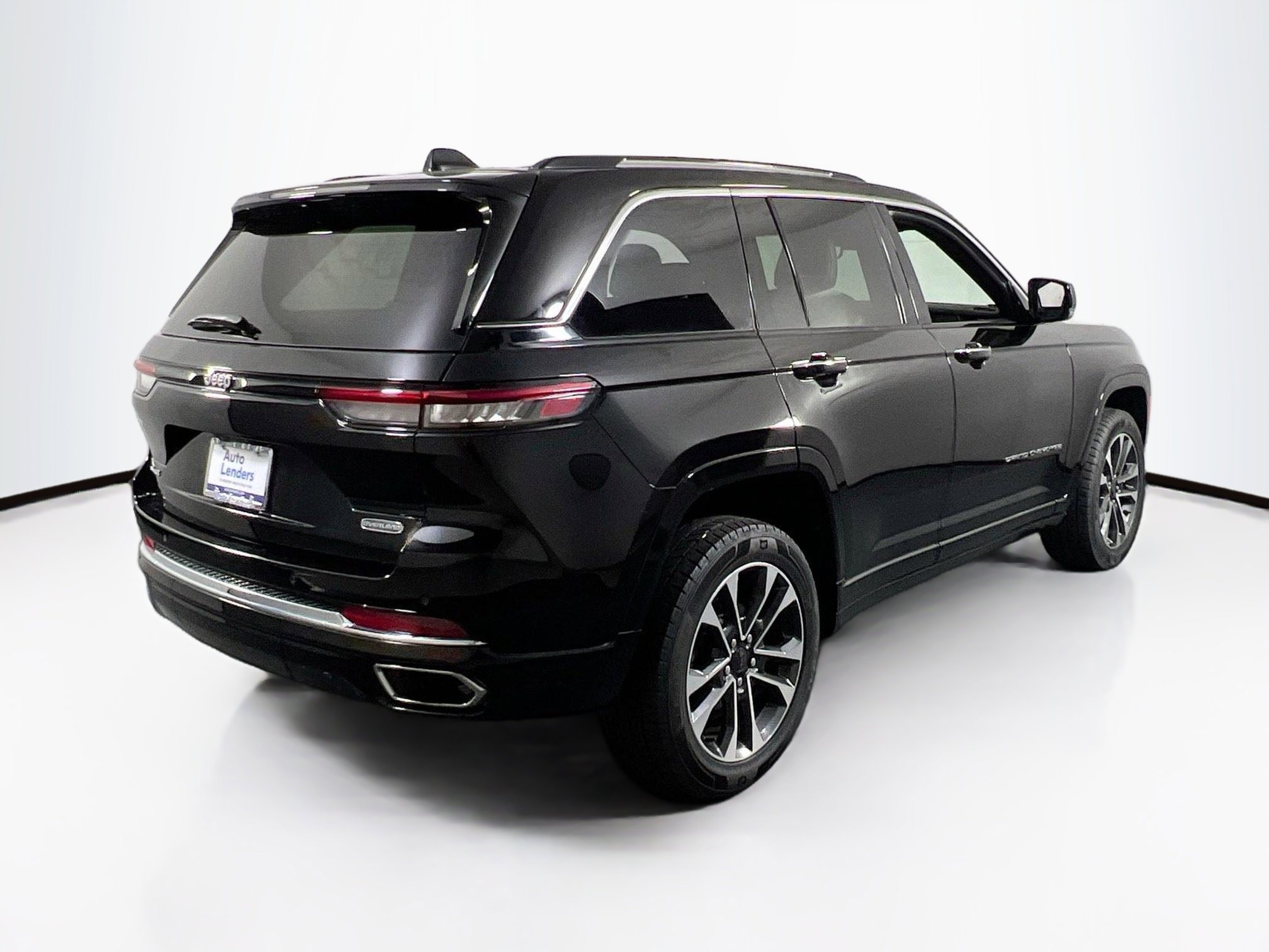 Used 2022 Jeep Grand Cherokee Overland AWD/4WD image 5